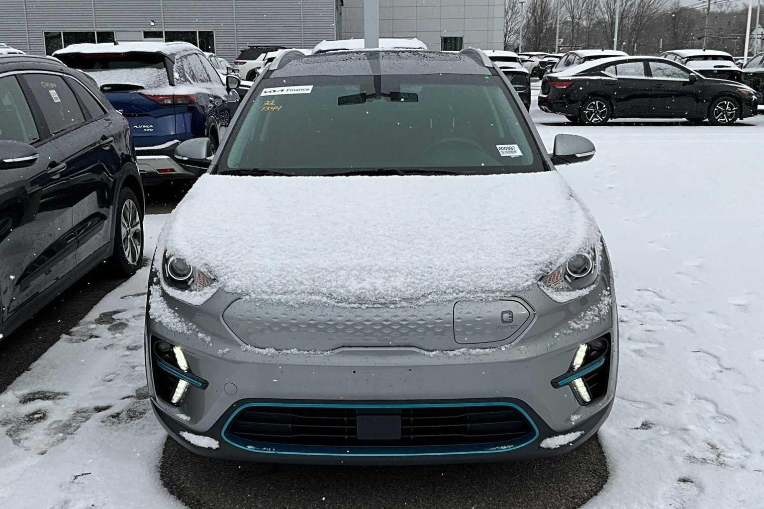 2022 Kia Niro EV EX Premium - Photo 2