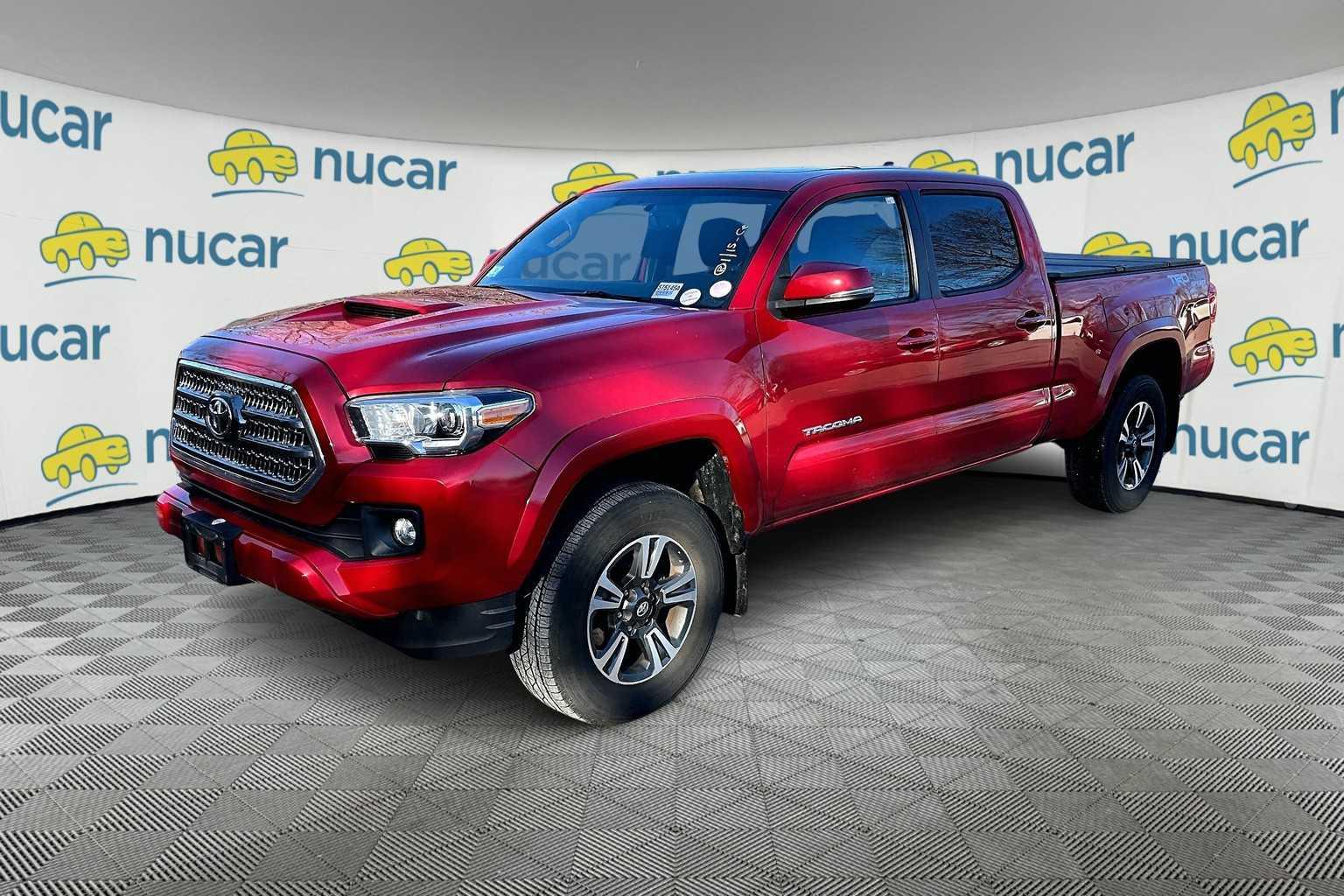 2017 Toyota Tacoma TRD Sport - Photo 2