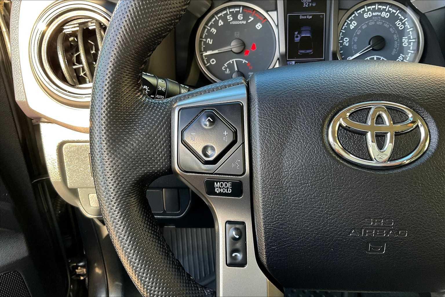 2021 Toyota Tacoma SR5 - Photo 35