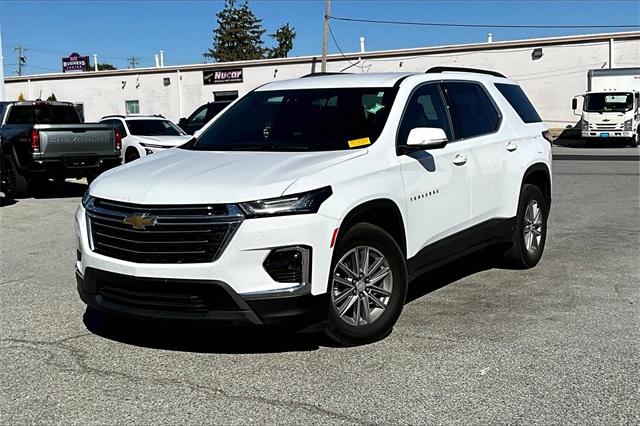 2023 Chevrolet Traverse LT - Photo 2