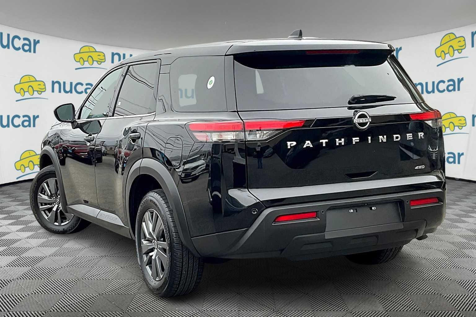 2023 Nissan Pathfinder S - Photo 4