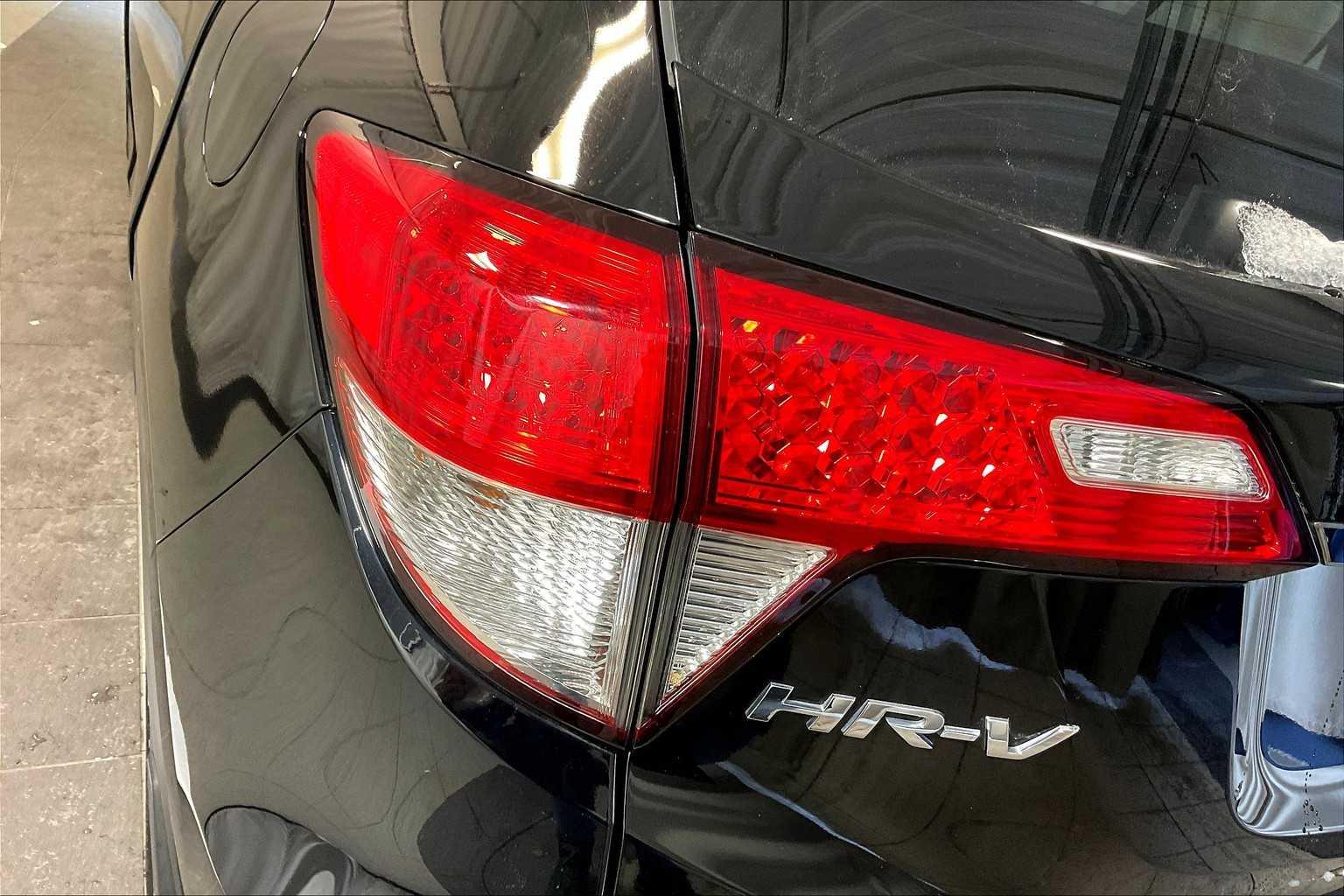 2022 Honda HR-V EX - Photo 34