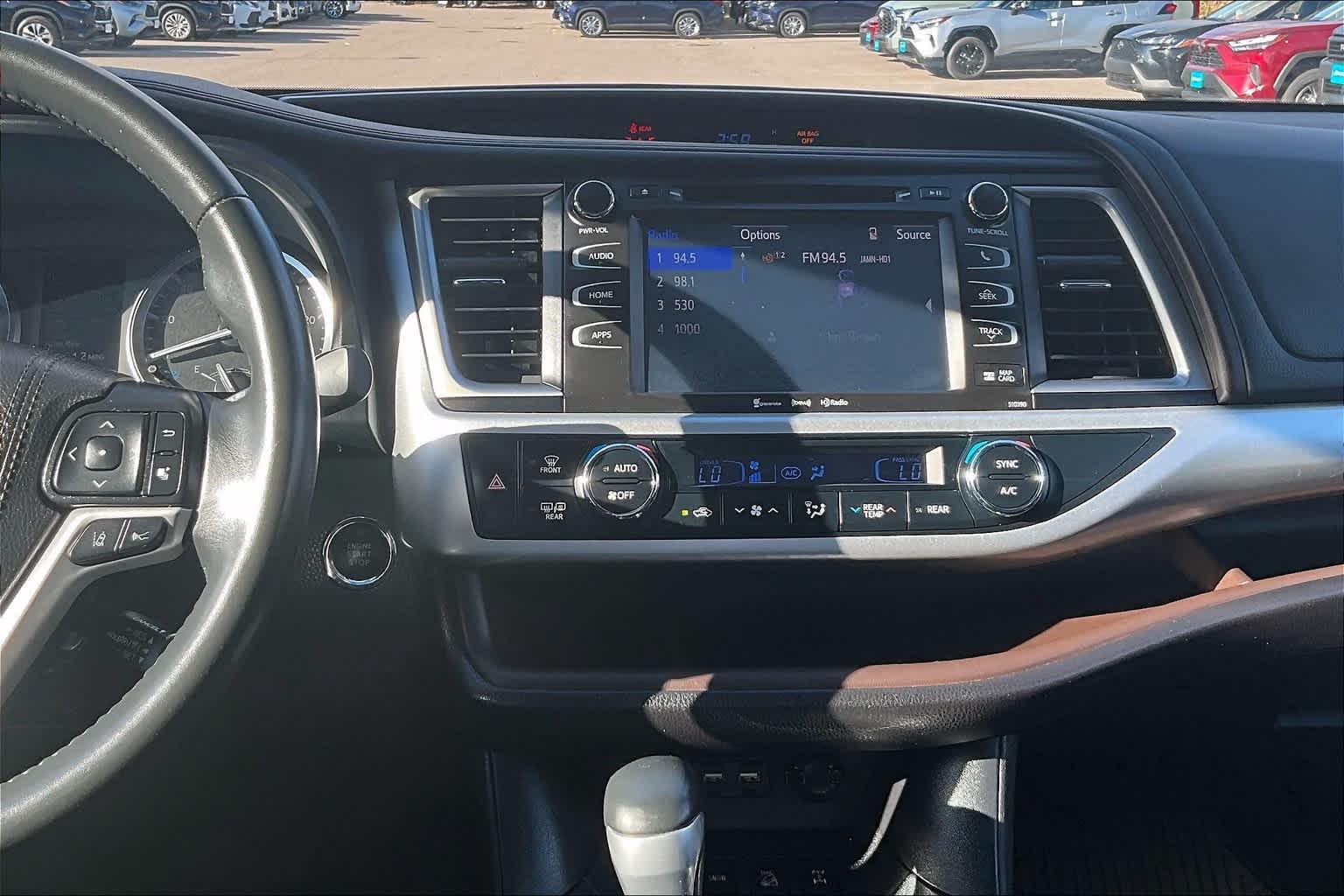 2019 Toyota Highlander XLE - Photo 19