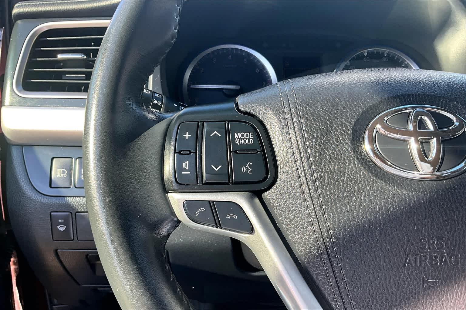 2019 Toyota Highlander XLE - Photo 24