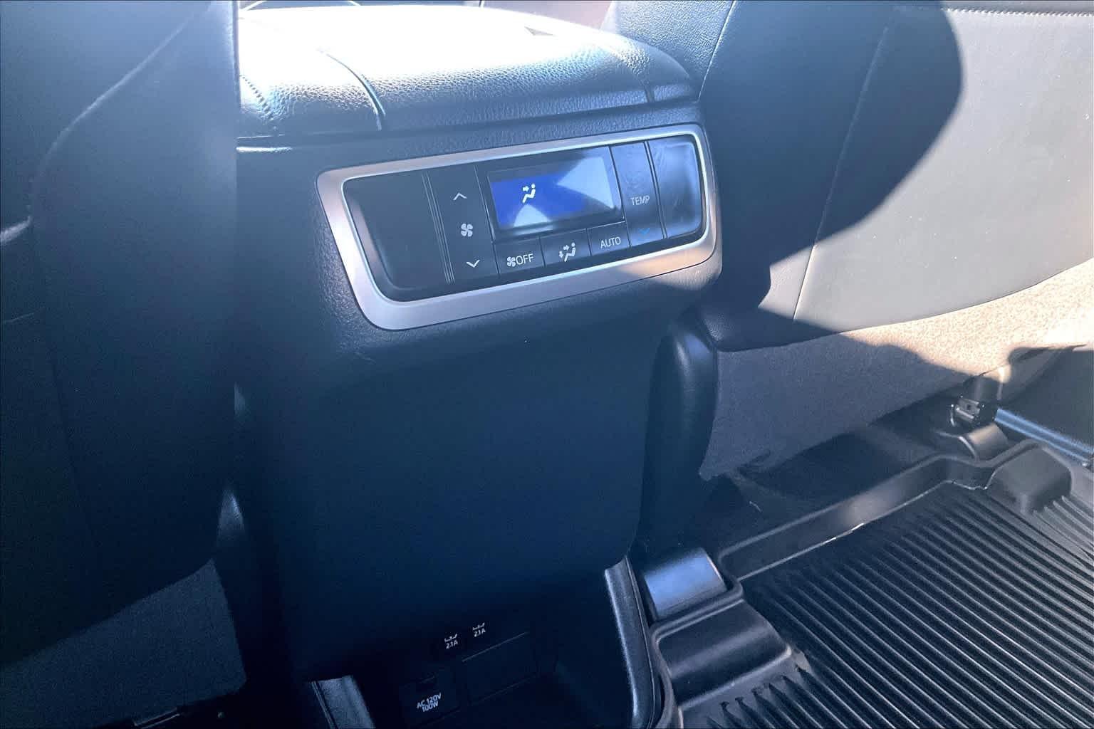 2019 Toyota Highlander XLE - Photo 29