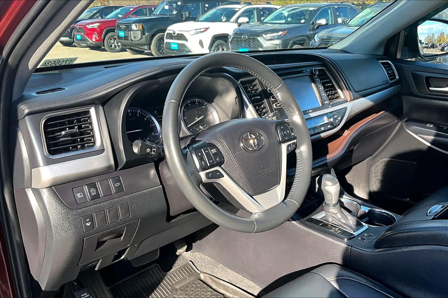 2019 Toyota Highlander XLE - Photo 8