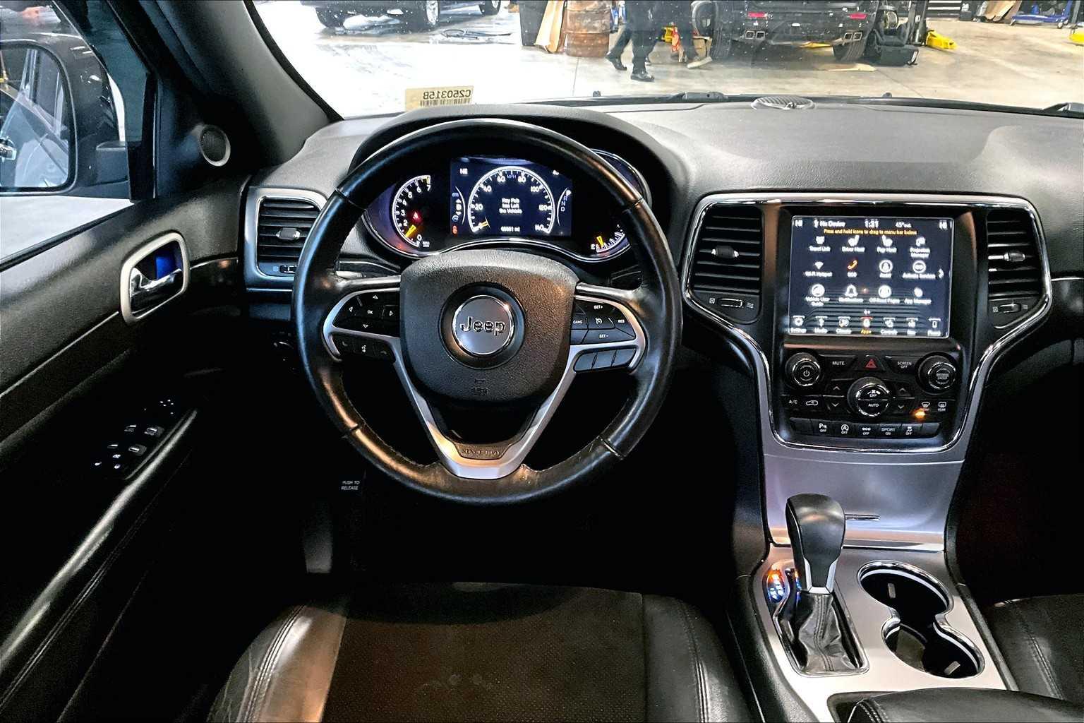 2018 Jeep Grand Cherokee Altitude - Photo 18