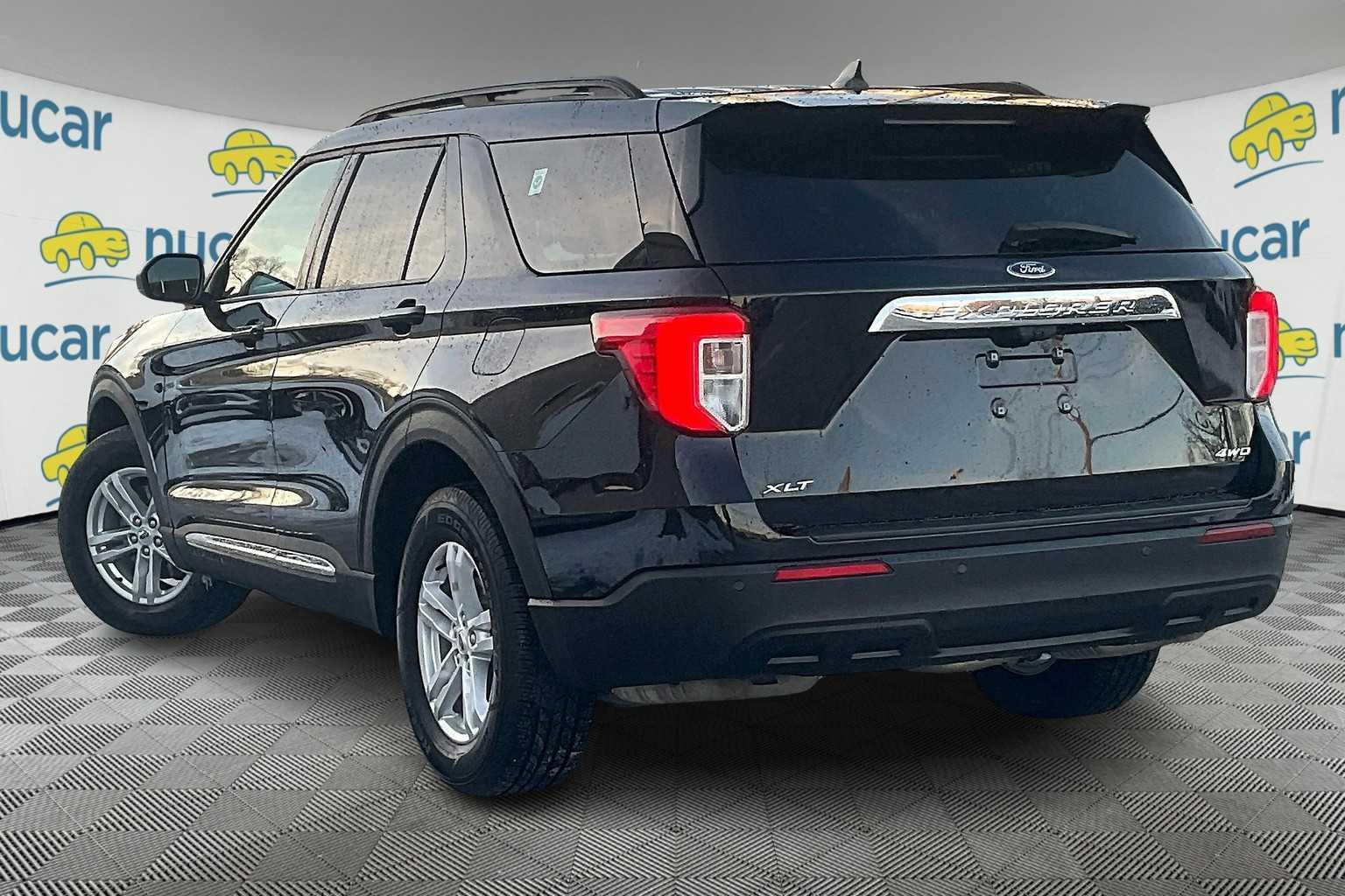 2021 Ford Explorer XLT - Photo 4