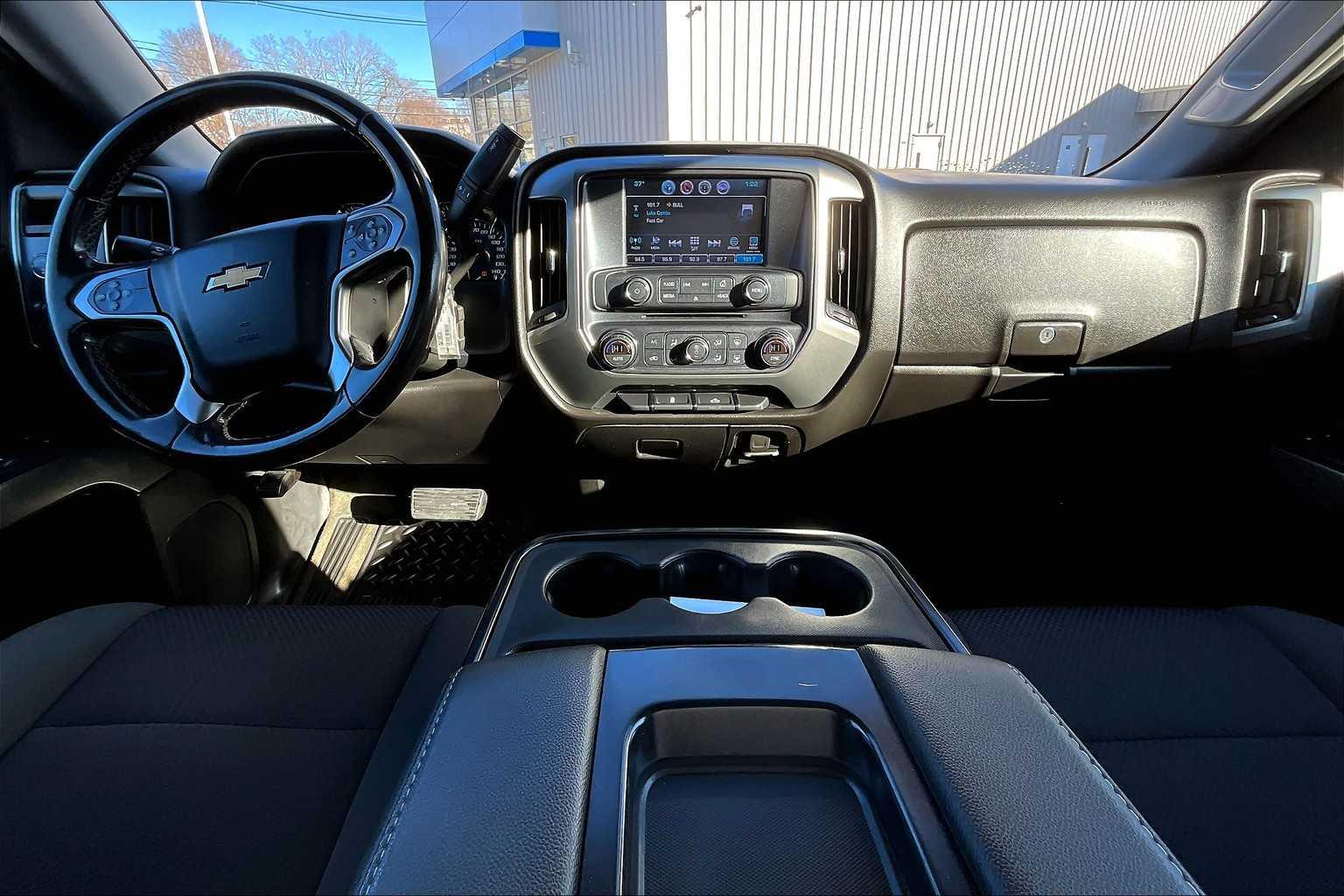 2018 Chevrolet Silverado 1500 LT 4WD Double Cab 143.5 - Photo 21