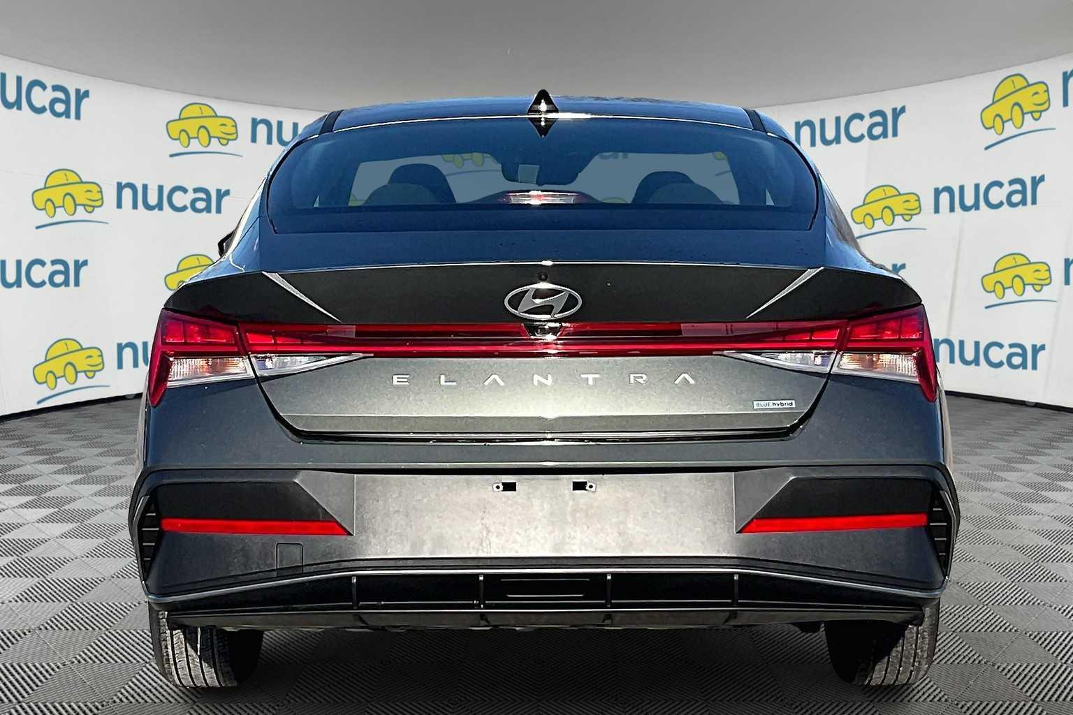 2024 Hyundai Elantra Hybrid Blue - Photo 5