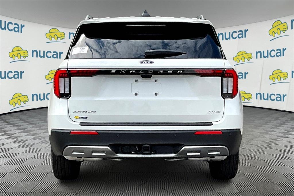 2025 Ford Explorer Active - Photo 5