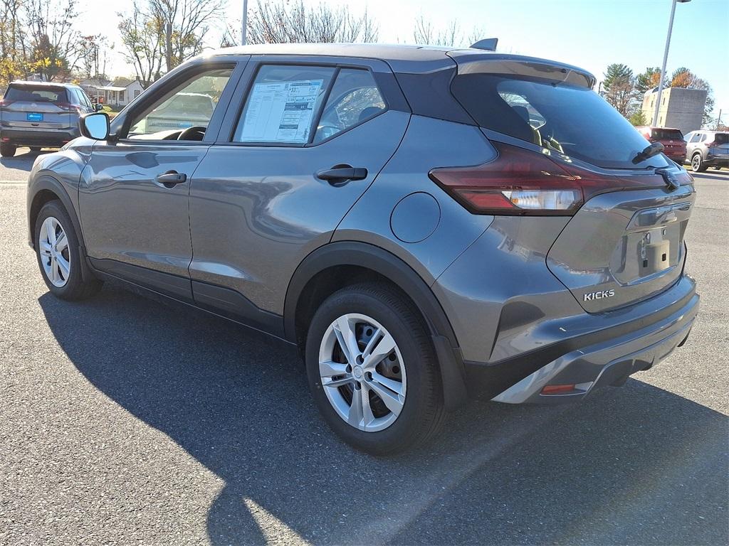 2024 Nissan Kicks S - Photo 3