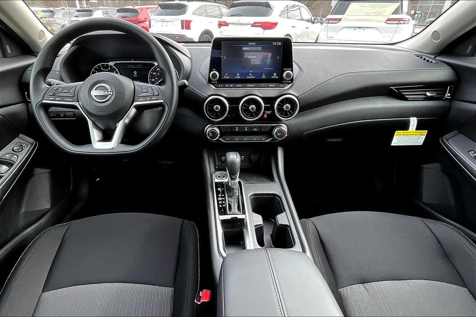 2025 Nissan Sentra SV - Photo 12