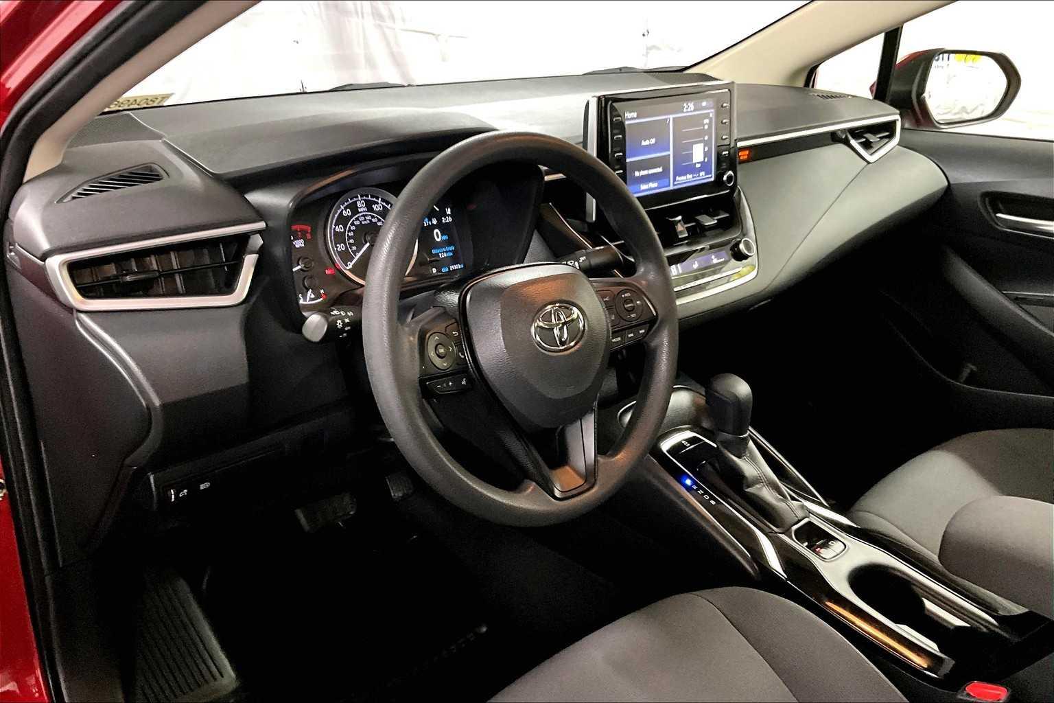 2020 Toyota Corolla LE - Photo 8