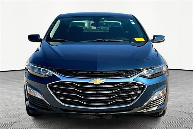 2022 Chevrolet Malibu LT - Photo 2