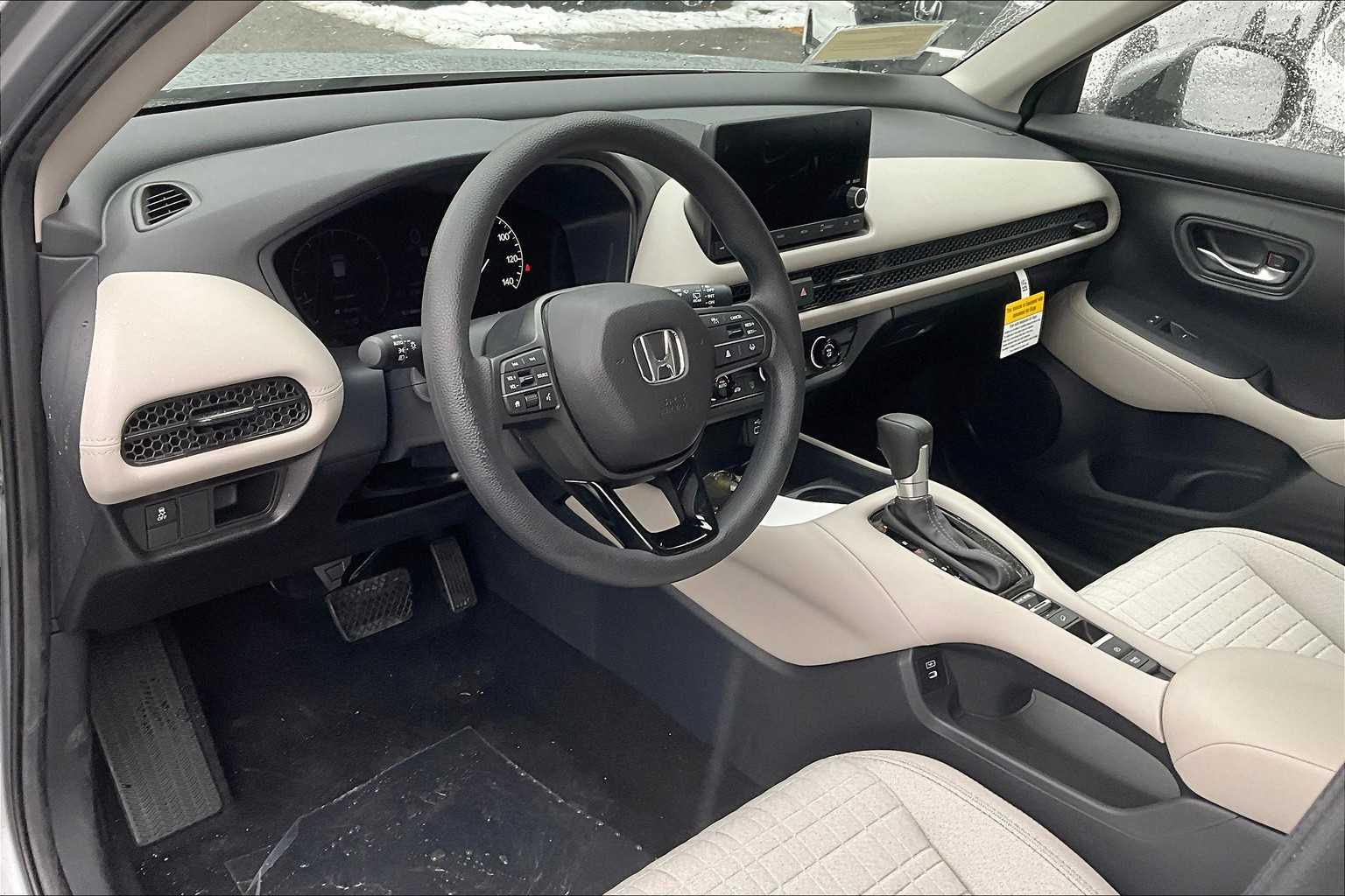 2025 Honda HR-V LX - Photo 9