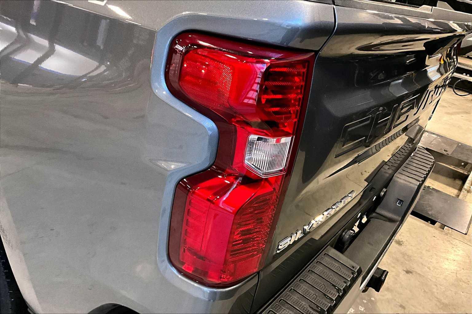 2021 Chevrolet Silverado 1500 LT 4WD Crew Cab 147 - Photo 34