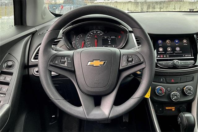 2022 Chevrolet Trax LS - Photo 11