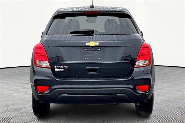 2022 Chevrolet Trax LS - Photo 5