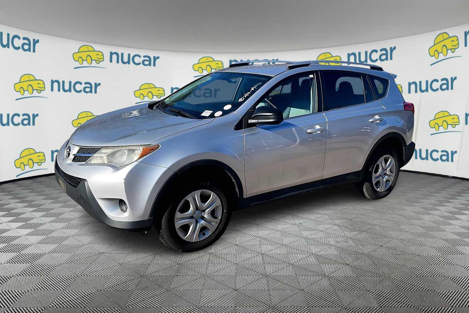 2013 Toyota RAV4 LE - Photo 2