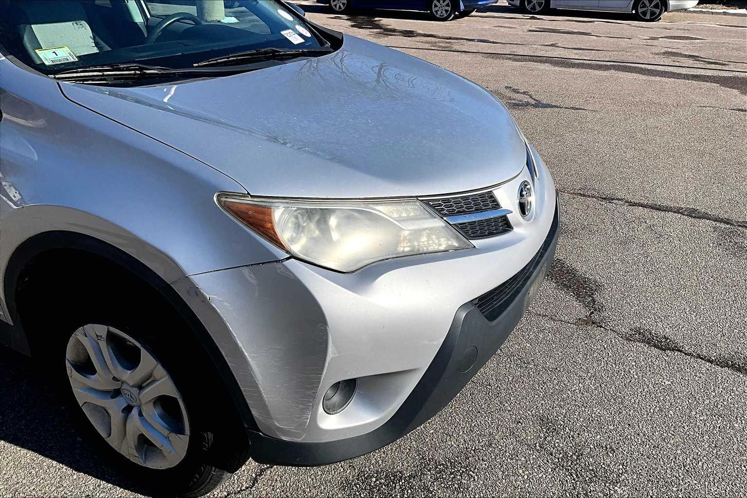 2013 Toyota RAV4 LE - Photo 5