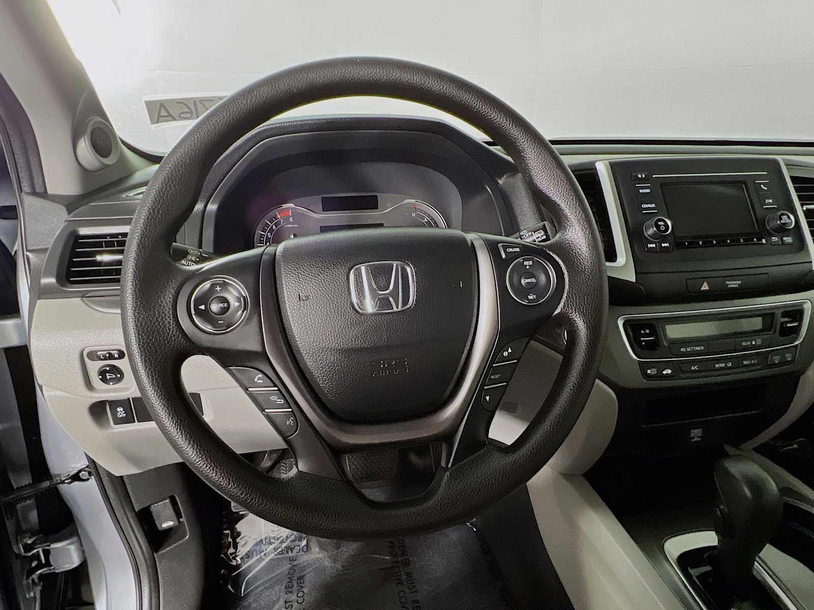 2016 Honda Pilot LX - Photo 11