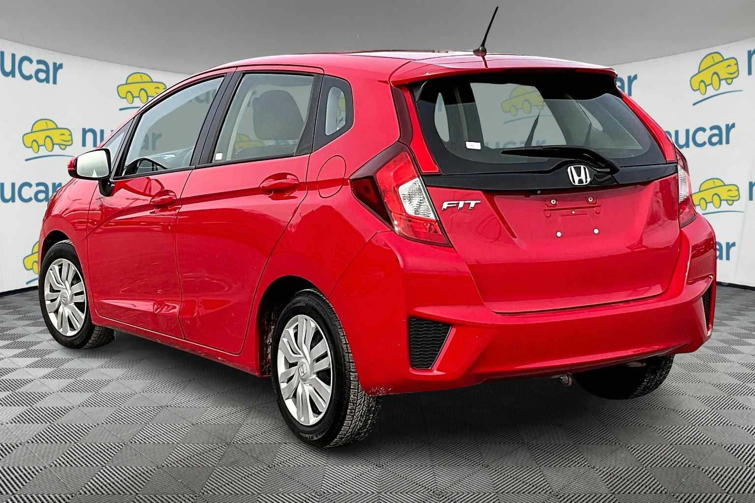 2016 Honda Fit LX - Photo 4