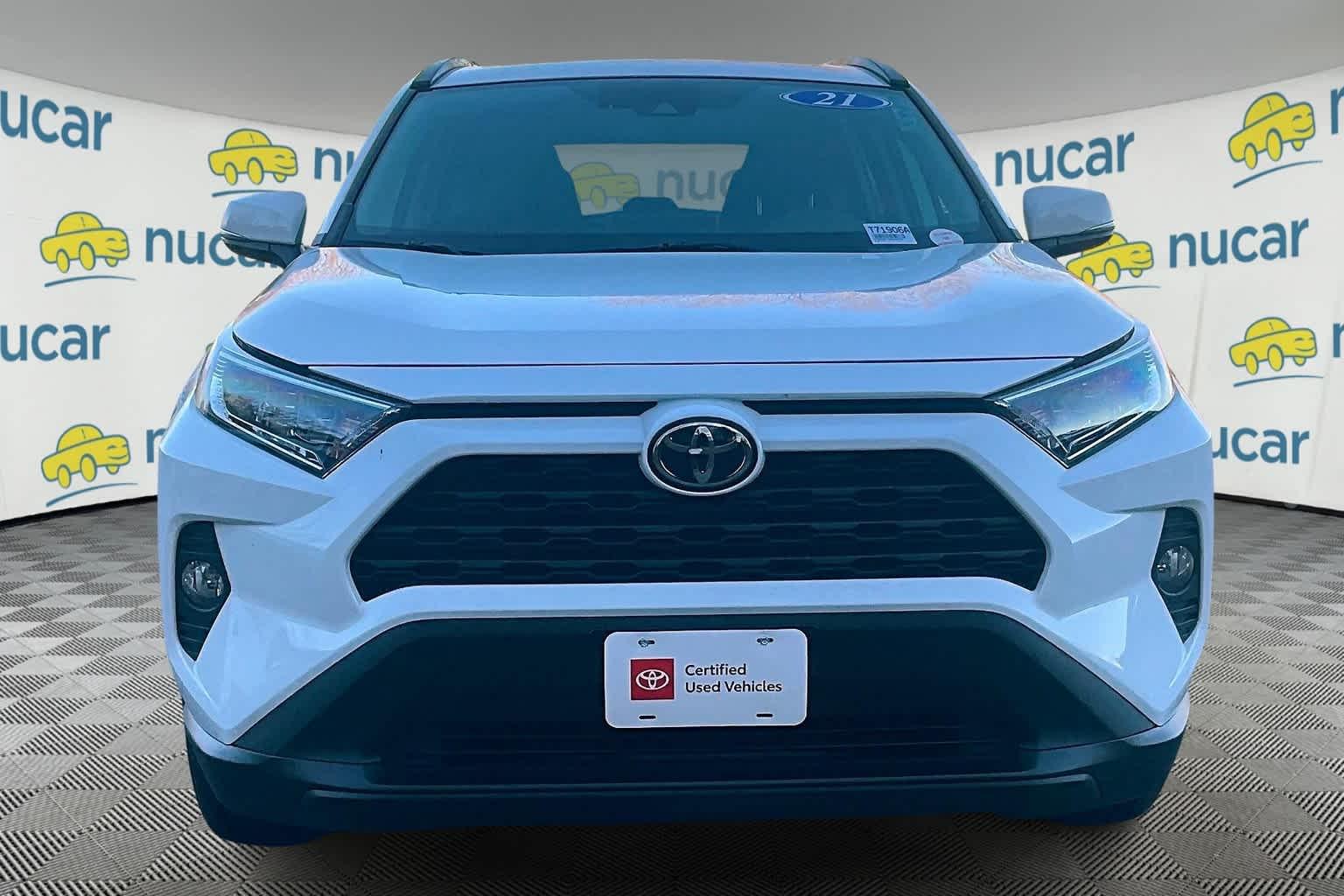 2021 Toyota RAV4 XLE - Photo 2