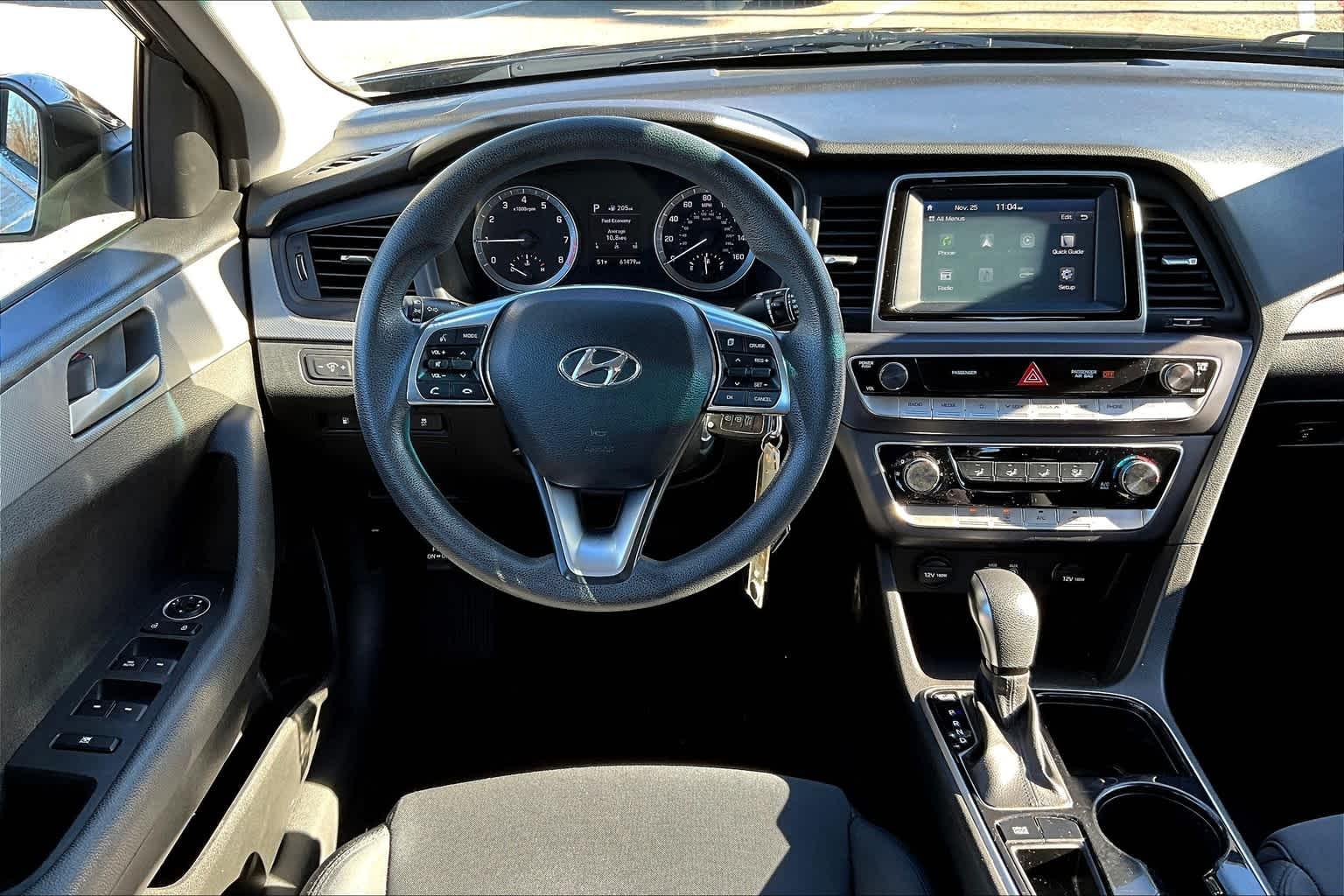 2018 Hyundai Sonata SE - Photo 17