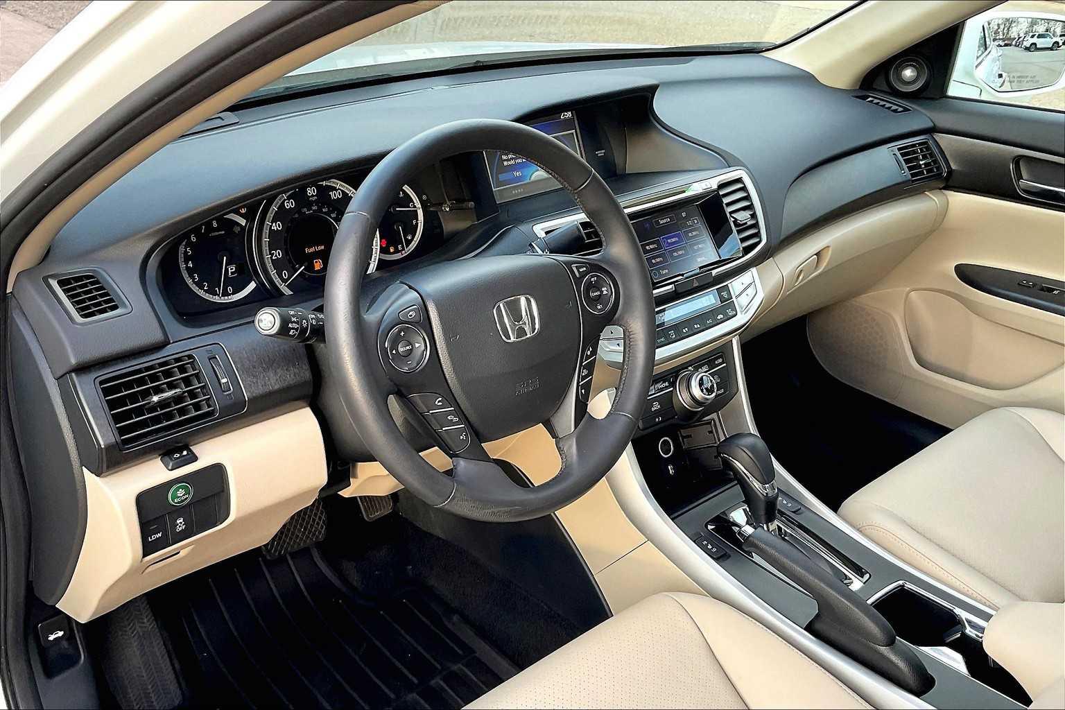 2014 Honda Accord Touring - Photo 8