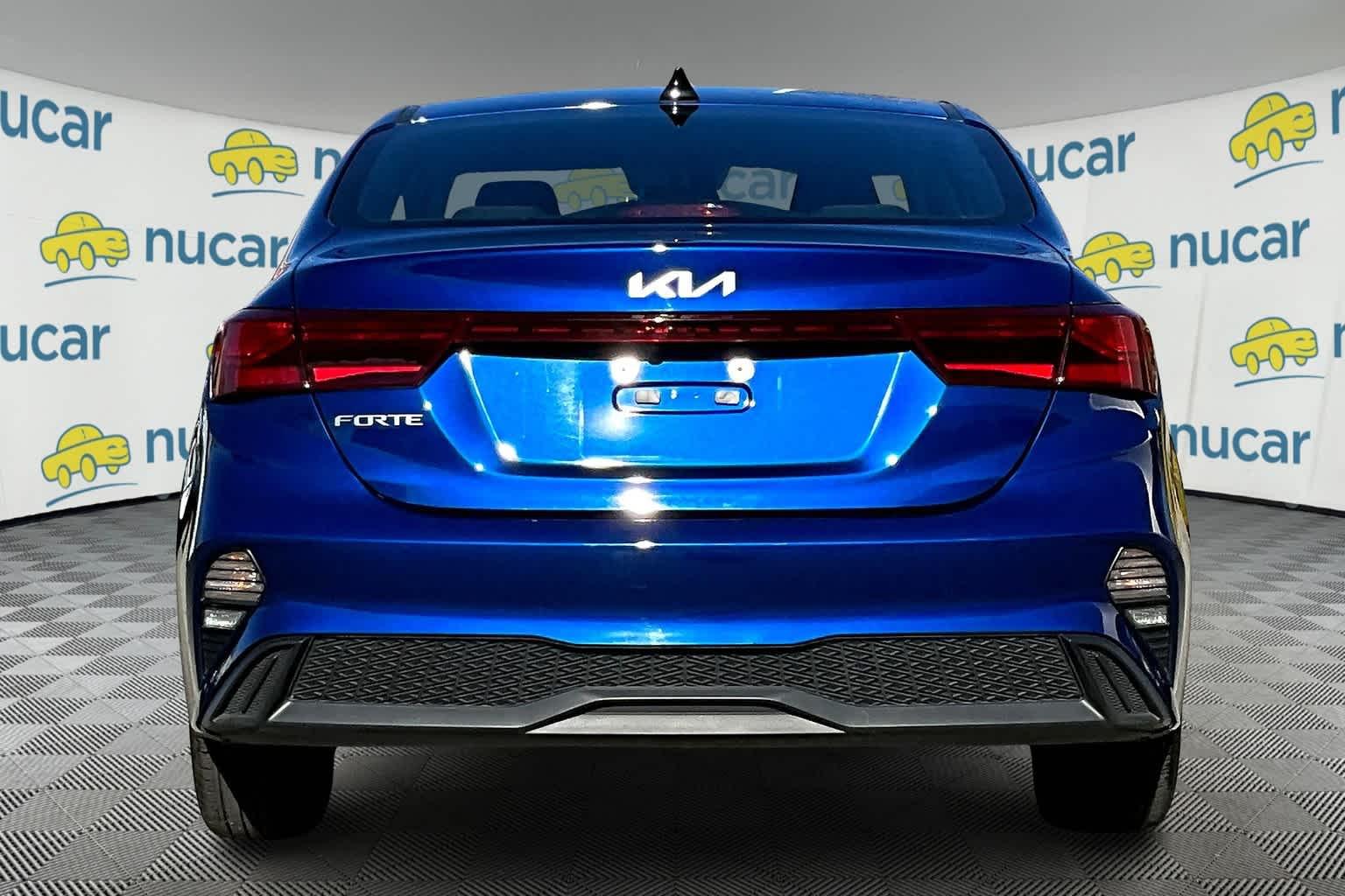 2023 Kia Forte LXS - Photo 5