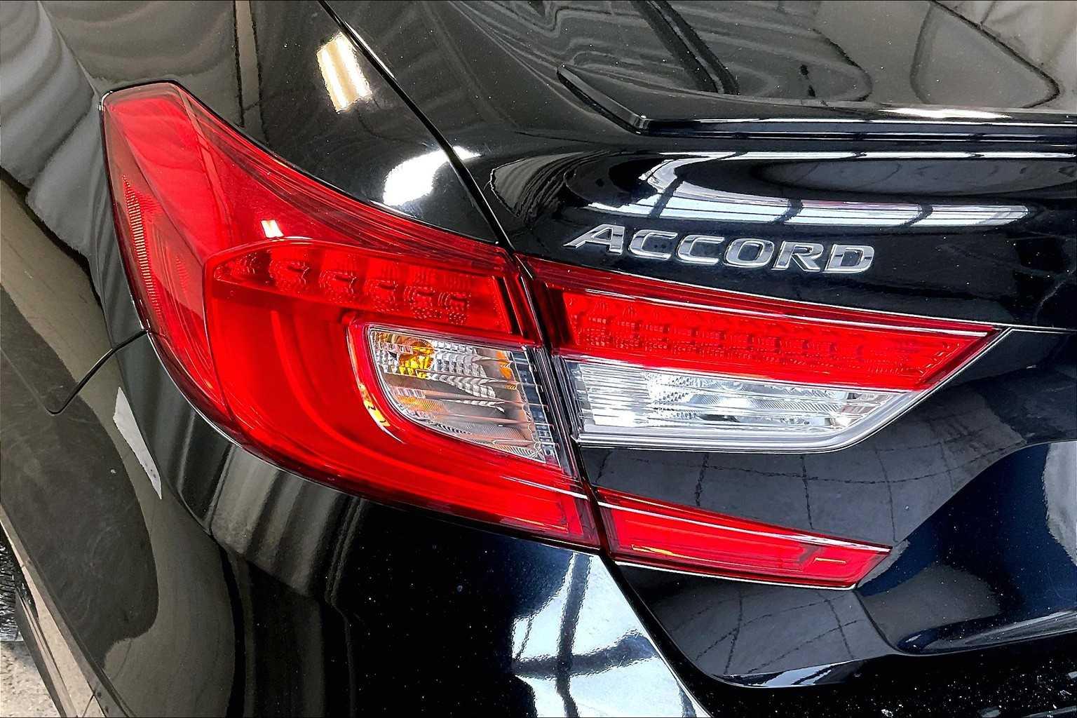 2022 Honda Accord Sport - Photo 33