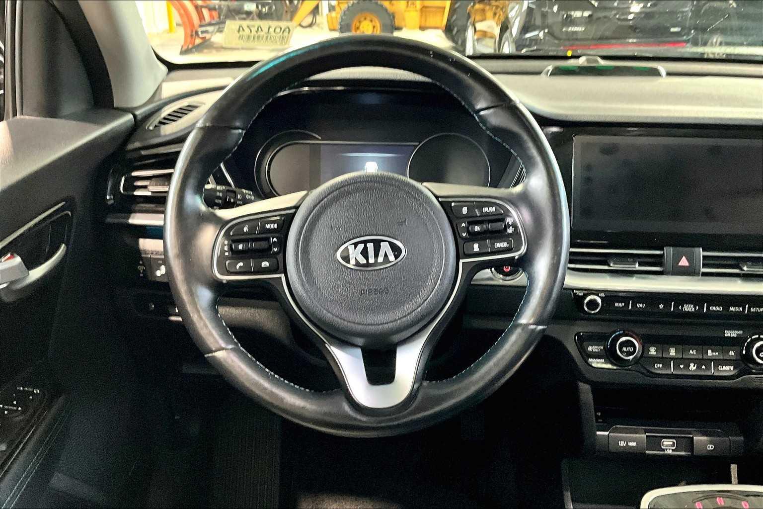 2020 Kia Niro EV EX Premium - Photo 17