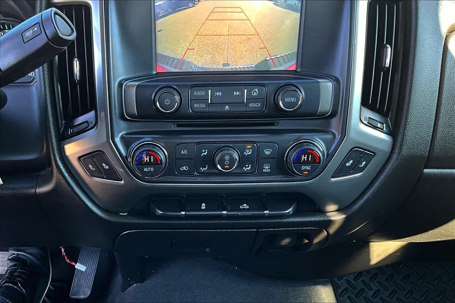 2019 Chevrolet Silverado 2500HD LT 4WD Double Cab 144.2 - Photo 25