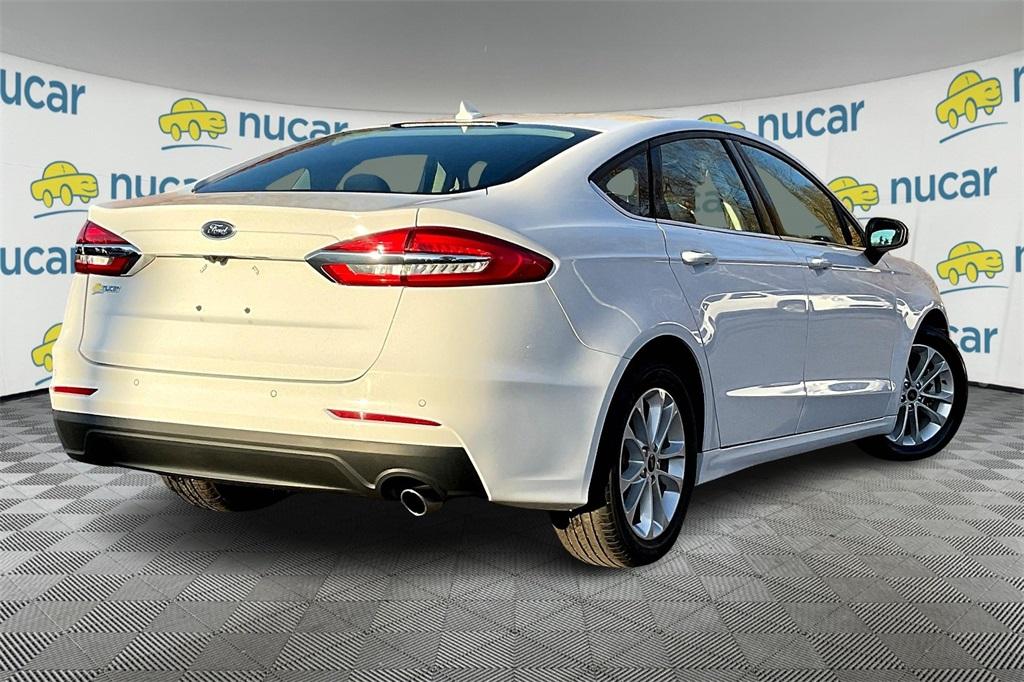 2020 Ford Fusion SE - Photo 6