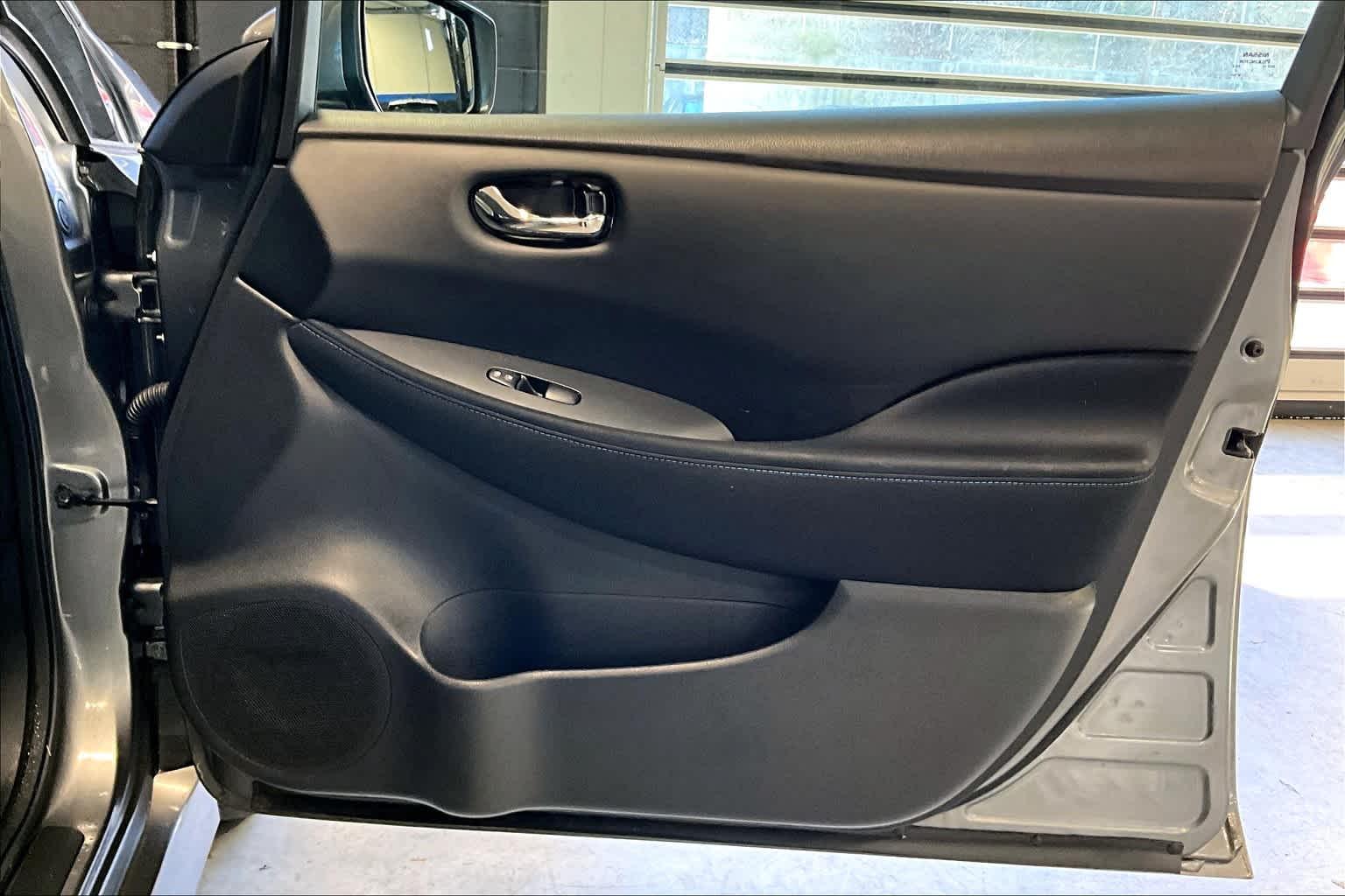 2019 Nissan LEAF S - Photo 12