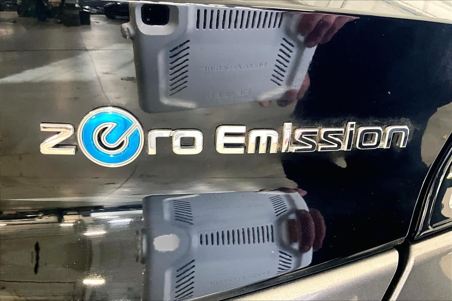 2019 Nissan LEAF S - Photo 28