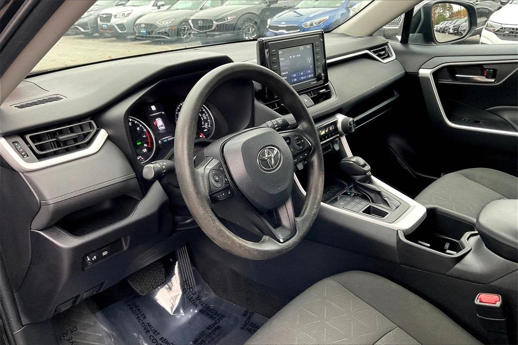 2022 Toyota RAV4 XLE - Photo 8