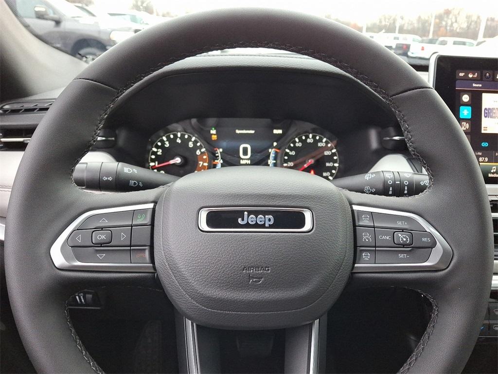 2025 Jeep Compass Limited - Photo 14