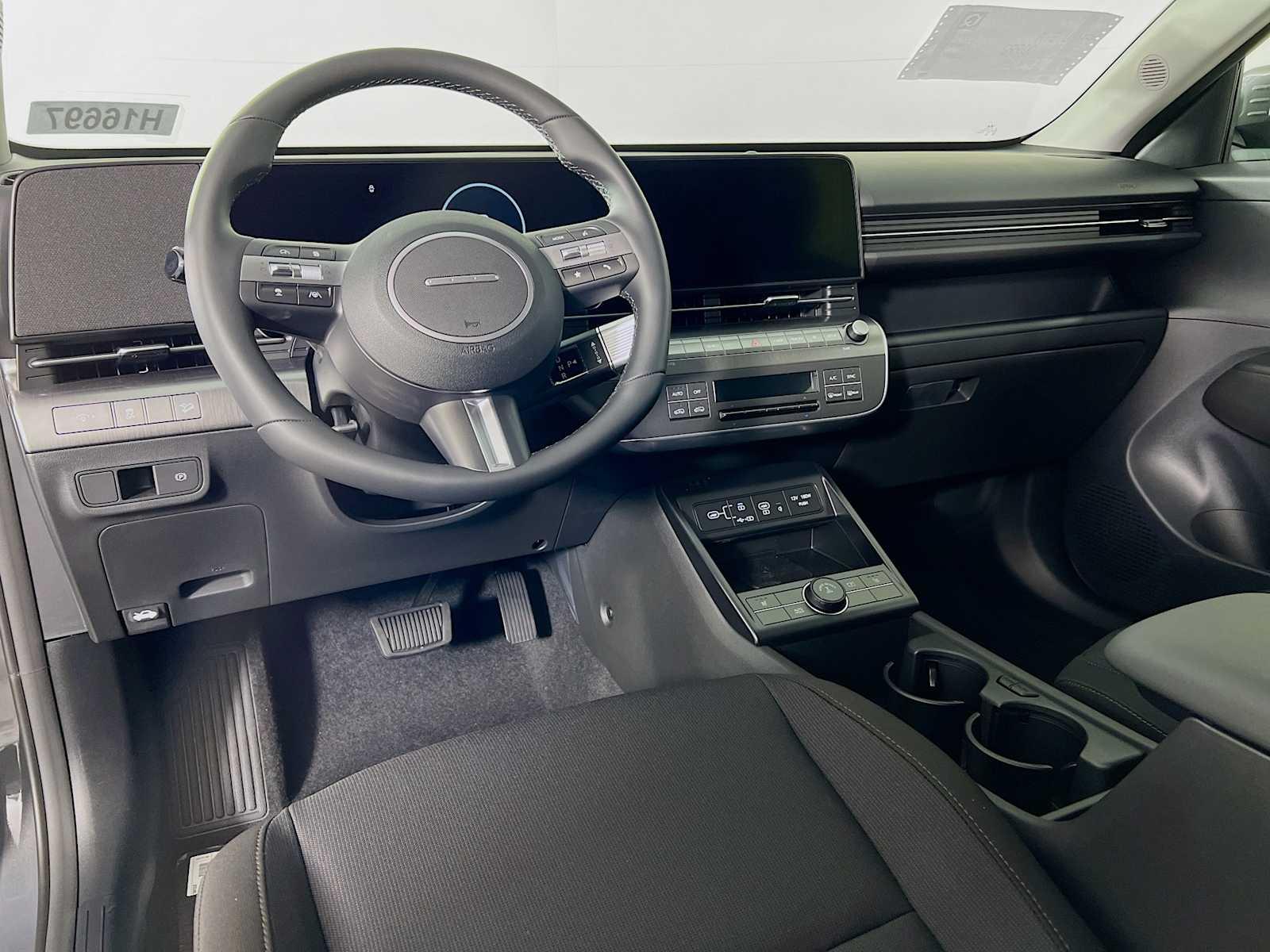 2025 Hyundai Kona SEL Convenience - Photo 6