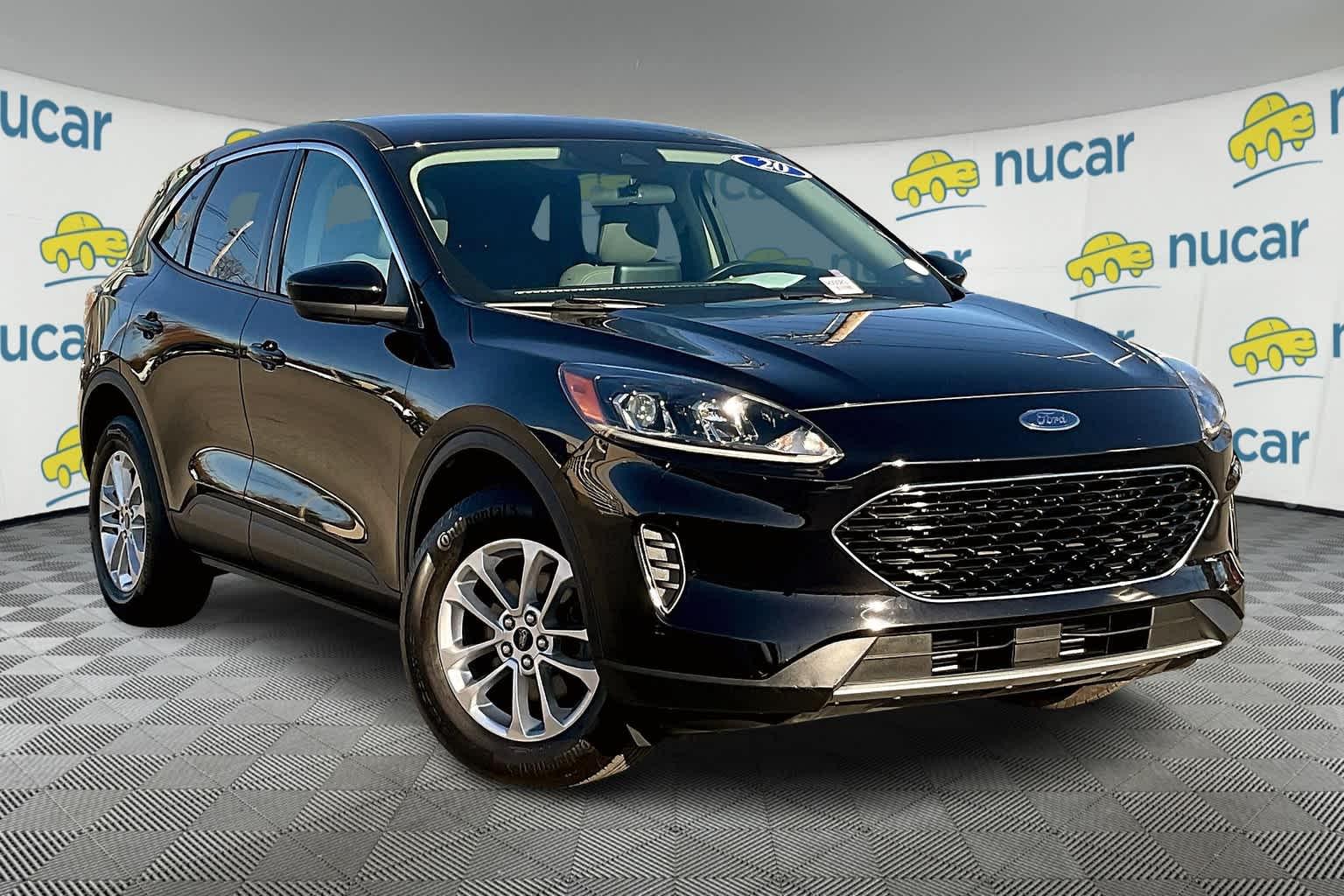 2020 Ford Escape SE