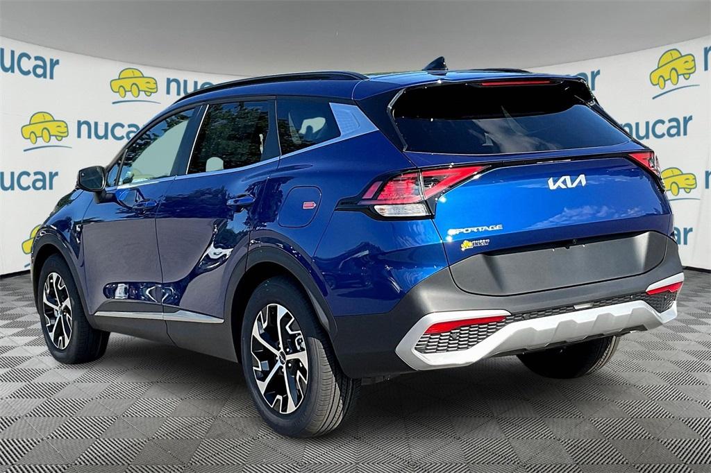 2025 Kia Sportage EX - Photo 4