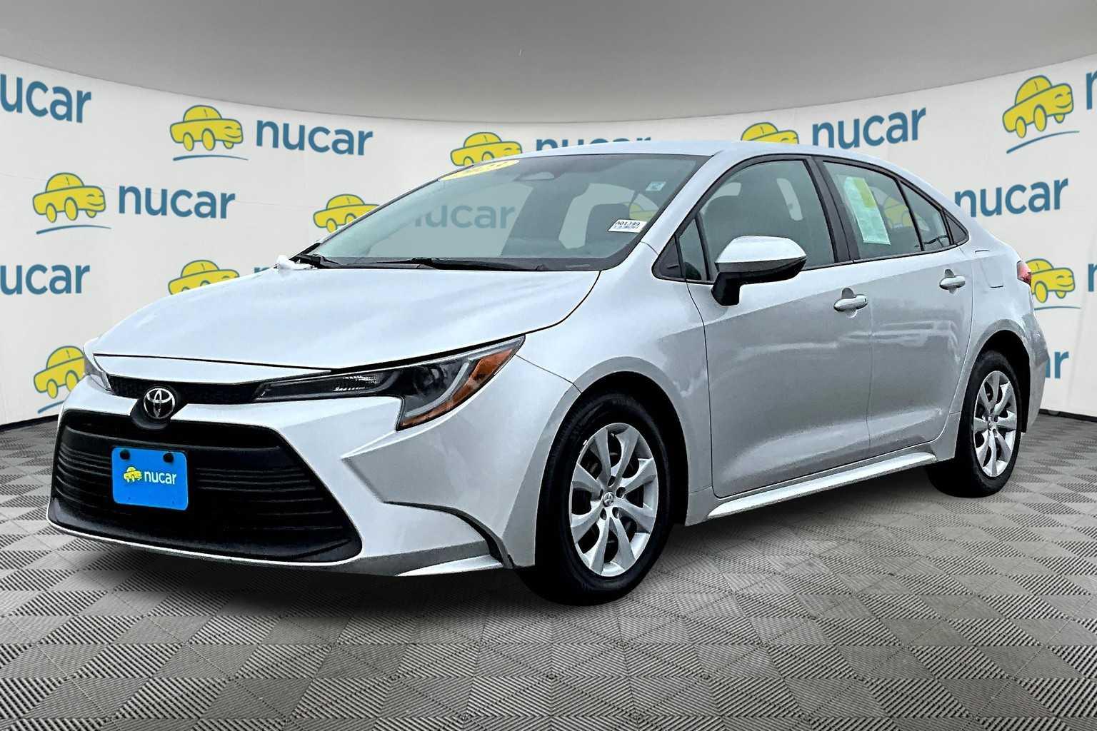 2023 Toyota Corolla LE - Photo 3