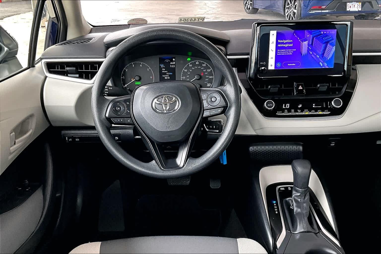 2024 Toyota Corolla Hybrid LE - Photo 17