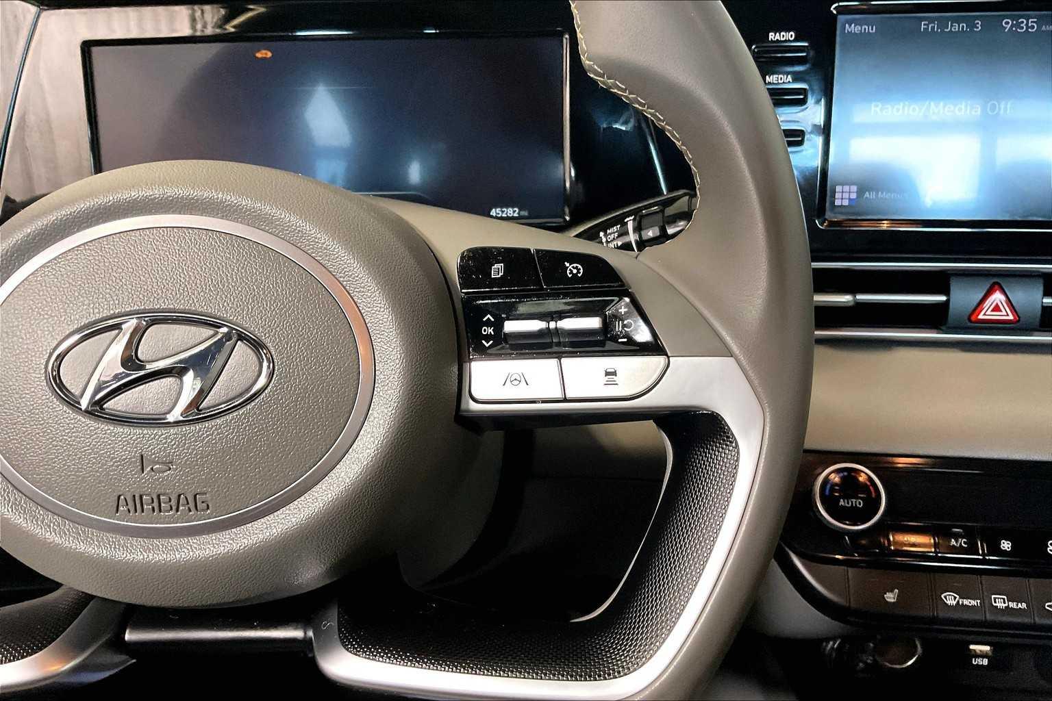 2021 Hyundai Elantra SEL - Photo 23