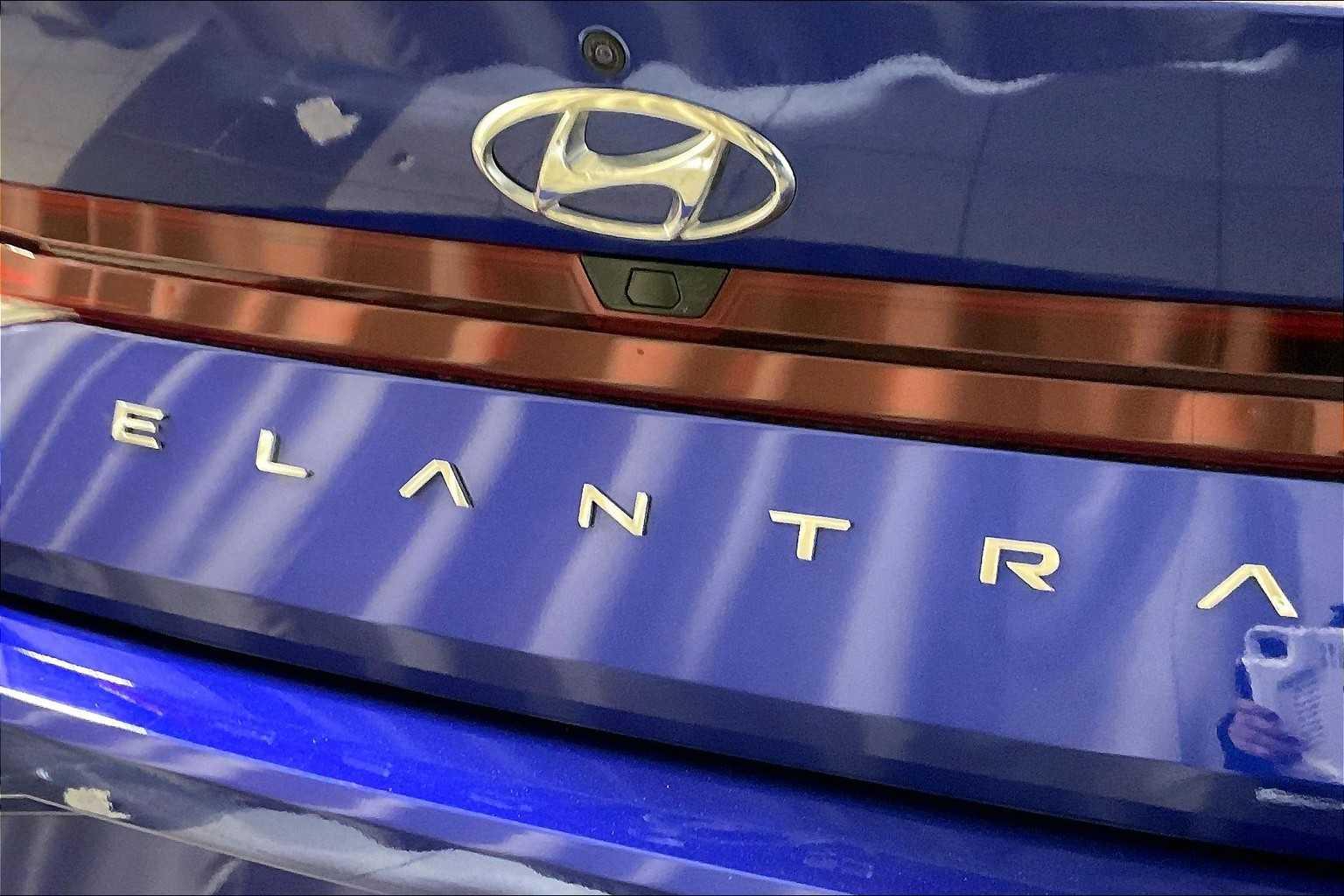 2021 Hyundai Elantra SEL - Photo 28