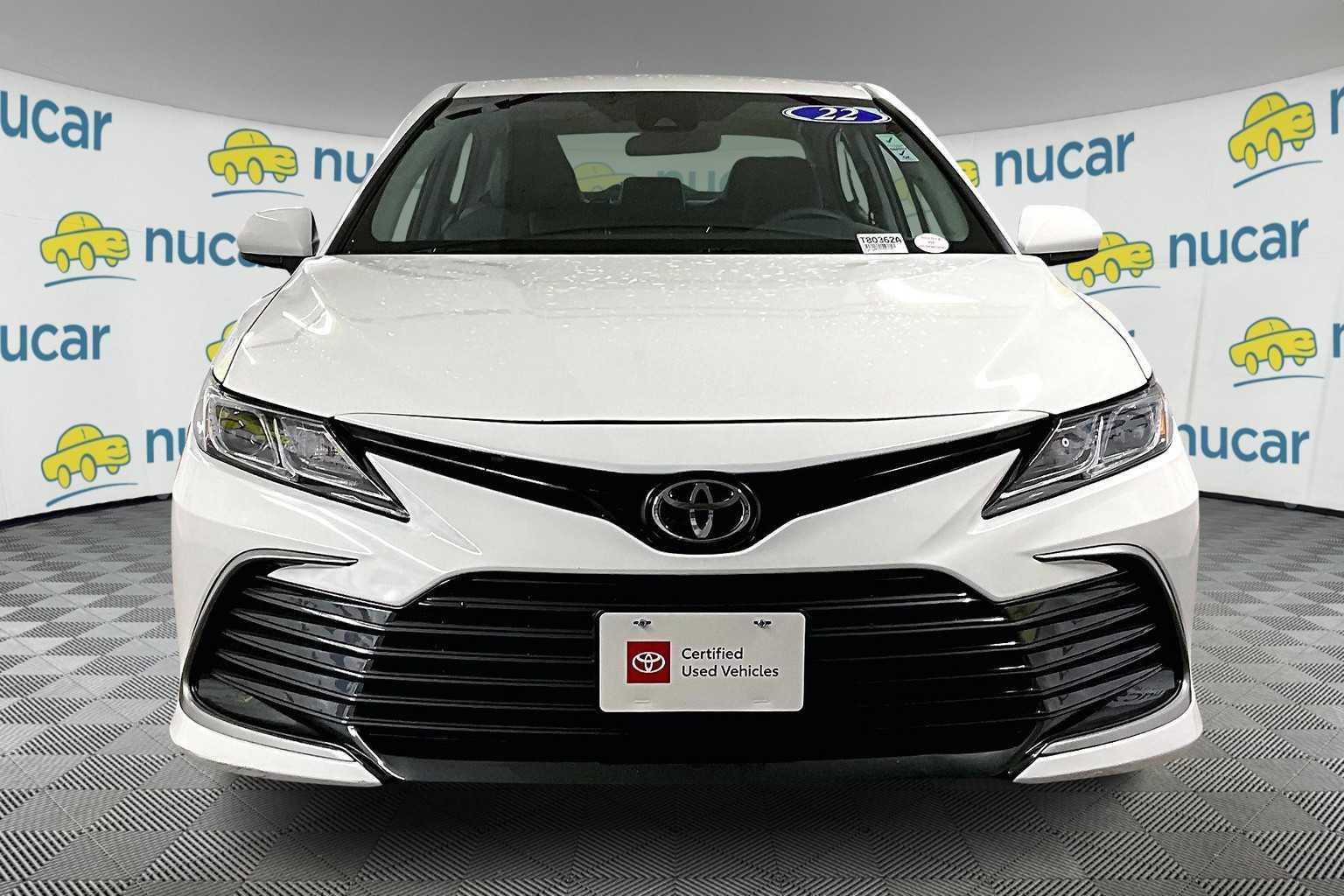 2022 Toyota Camry LE - Photo 2