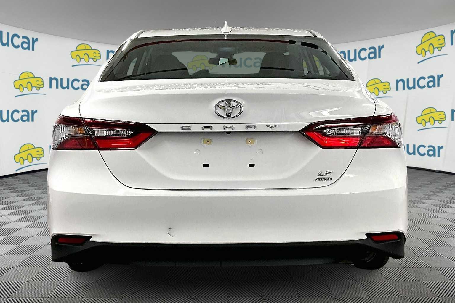 2022 Toyota Camry LE - Photo 5