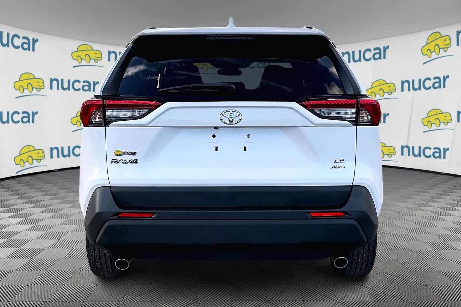 2021 Toyota RAV4 LE - Photo 5