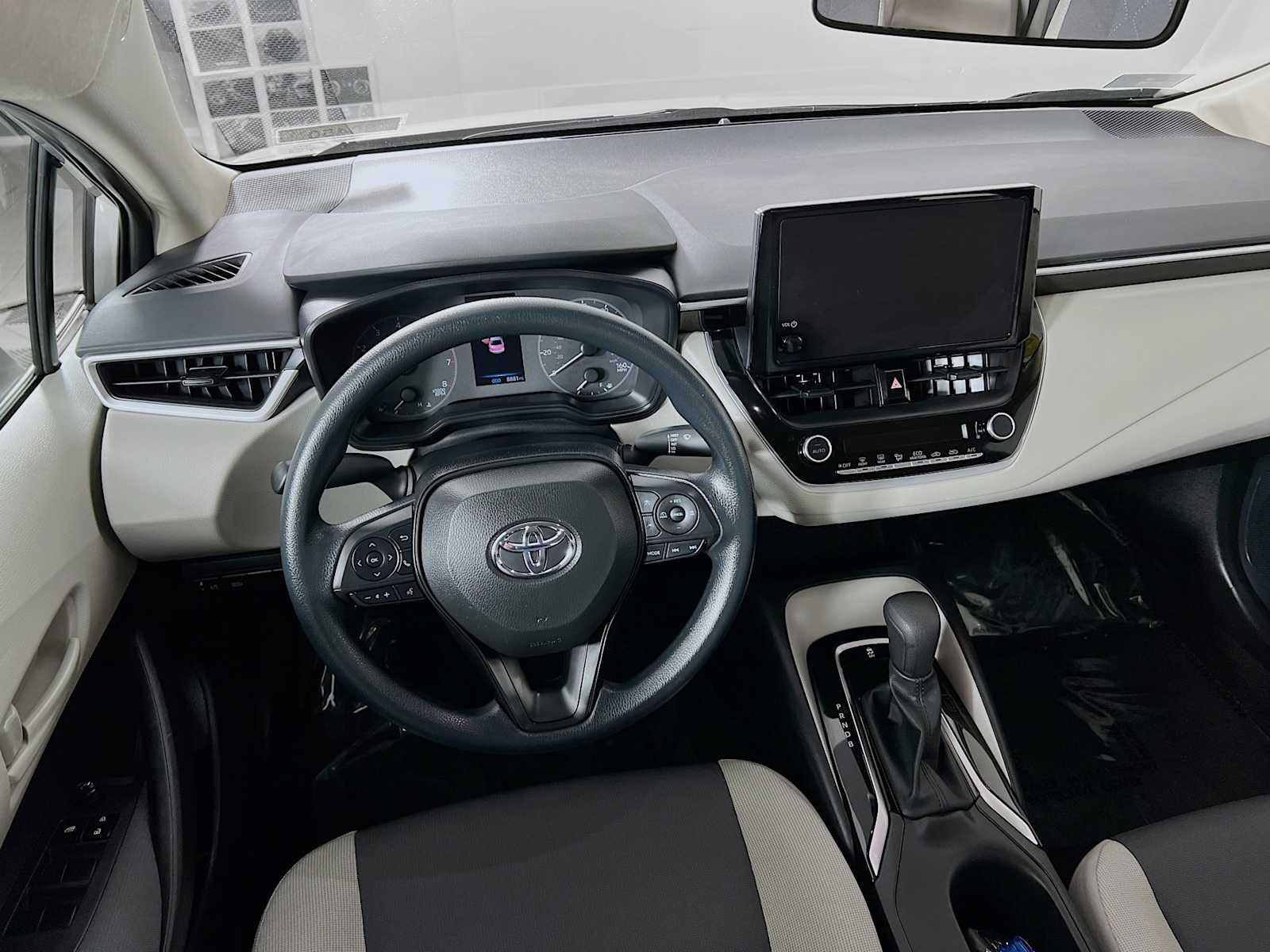 2024 Toyota Corolla LE - Photo 21